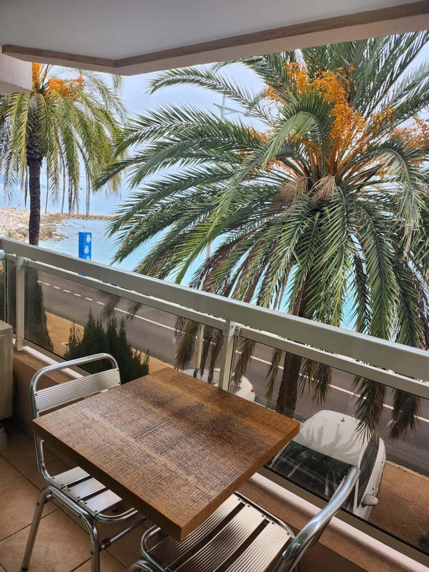 Bluemarine, Studio Vista Mare Menton Luaran gambar