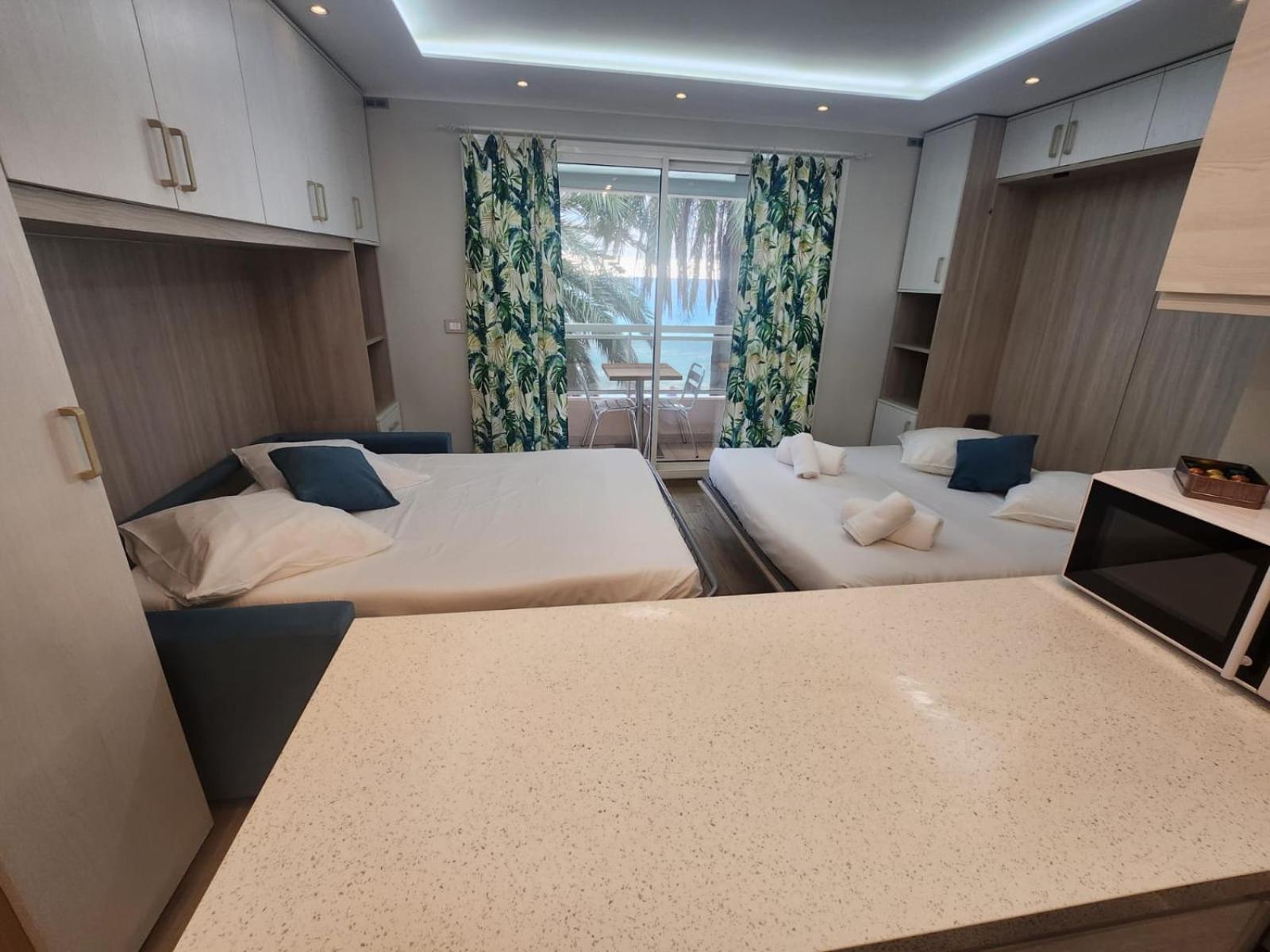 Bluemarine, Studio Vista Mare Menton Luaran gambar